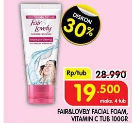 Promo Harga Glow & Lovely (fair & Lovely) Facial Foam Bright C Glow Vitamin C, Brightening Multi Vitamin 100 gr - Superindo