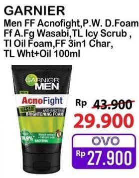 Promo Harga Garnier Men Acno Fight Facial Foam Anti-Acne Scrub, Anti-Bacteria Wasabi Brightening, Anti Acne 100 ml - Alfamart
