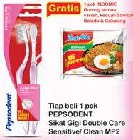 Promo Harga  Sikat Gigi Double Care Sensitive  - Indomaret
