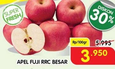 Promo Harga Apel Fuji RRC Besar per 100 gr - Superindo