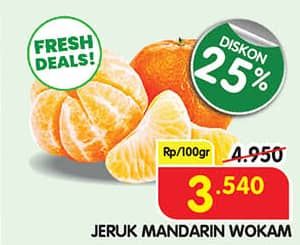 Promo Harga Jeruk Mandarin Wokam per 100 gr - Superindo