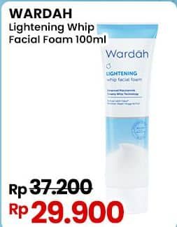 Promo Harga Wardah Lightening Whip Facial Foam 100 ml - Indomaret