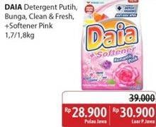 Promo Harga Daia Deterjen Bubuk Bunga, Clean Fresh Hijab, Putih, + Softener Pink 1700 gr - Alfamidi