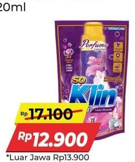Promo Harga So Klin Liquid Detergent + Anti Bacterial Red Perfume Collection, + Anti Bacterial Violet Blossom, + Softergent Pink 700 ml - Alfamart