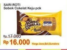 Promo Harga SARI ROTI Manis Sobek Cokelat Keju 216 gr - Indomaret
