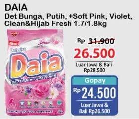 Promo Harga DAIA Deterjen Bubuk Bunga, Putih, + Softener Pink, + Softener Violet, Clean Fresh Hijab 1800 gr - Alfamart