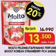 Promo Harga Molto Pewangi Korean Strawberry 680 ml - Superindo