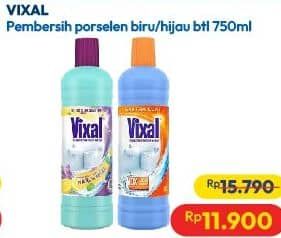 Promo Harga Vixal Pembersih Porselen Blue Extra Kuat, Green Kuat Harum 750 ml - Hypermart