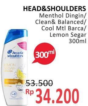 Promo Harga HEAD & SHOULDERS Shampoo Cool Menthol, Clean Balanced, Cool Menthol Edisi Barcelona, Lemon Fresh 300 ml - Alfamidi