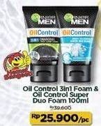 Promo Harga GARNIER MEN Turbo Light Oil Control Facial Foam 3in1 Charcoal, Super Duo Whitening + Oil Control 100 ml - Indomaret