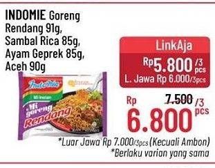 Promo Harga INDOMIE Mie Goreng Rendang 91 g/Sambal Rica-Rica 85 g/Ayam Geprek 85 g/Aceh 90 g  - Alfamidi