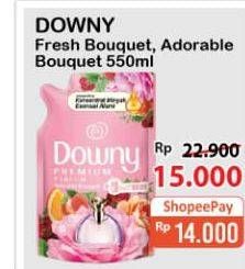 Promo Harga DOWNY Premium Parfum Adorable Bouquet, Fresh Bouquet 550 ml - Alfamart