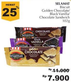 Promo Harga SELAMAT Sandwich Biscuits Black Vanilla, Chocolate, Golden Chocolate 102 gr - Giant