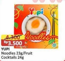 Promo Harga Yupi Candy Noodles, Fruit Cocktail 23 gr - Alfamart