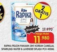 Promo Harga SO KLIN Rapika Pelicin Pakaian Sparkling Water, Lavender Splash, Korean Camellia 400 ml - Superindo