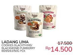 Promo Harga Ladang Lima Cookies Blackthins, Blackmond, Pumpberry 80 gr - Indomaret