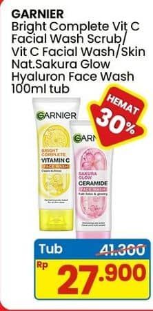 Promo Harga Garnier Facial Cleanser Bright Complete Face Scrub, Sakura Glow Hyaluron Whip Foam 100 ml - Indomaret