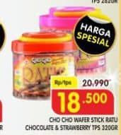 Promo Harga Cho Cho Wafer Stick Ratu Chocolate, Strawberry 320 gr - Superindo