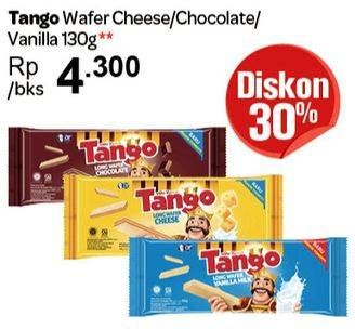 Promo Harga TANGO Long Wafer Cheese, Chocolate, Vanilla Milk 130 gr - Carrefour