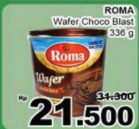 Promo Harga ROMA Wafer Choco Blast 336 gr - Giant