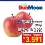 Promo Harga Apel Fuji Sunmoon per 100 gr - Hypermart