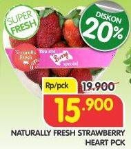 Promo Harga NATURALLY Fresh Strawberry Heart  - Superindo