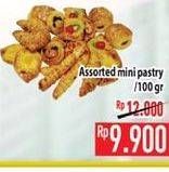 Promo Harga Assorted Mini Pastry per 100 gr - Hypermart