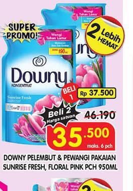 Promo Harga Downy Pewangi Pakaian Sunrise Fresh, Floral Pink 900 ml - Superindo