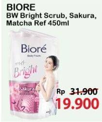 Promo Harga BIORE Body Foam Bright White Scrub, Lovely Sakura Scent, Freshen Up Matcha Scent 450 ml - Alfamart