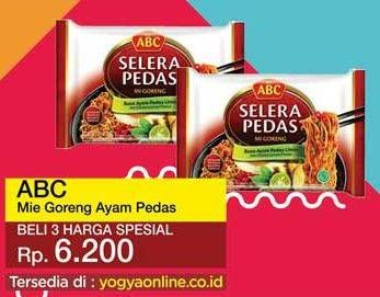 Promo Harga ABC Mie Selera Pedas Goreng Ayam Pedas Limau per 3 pcs - Yogya