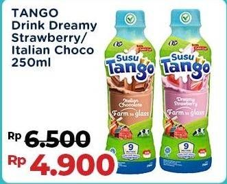 Promo Harga Tango Drink Berry Dremmio Dreamy Strawberry, Velluto Italian Chocolate 250 ml - Indomaret