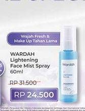 Promo Harga Wardah Lightening Face Mist 60 ml - Indomaret