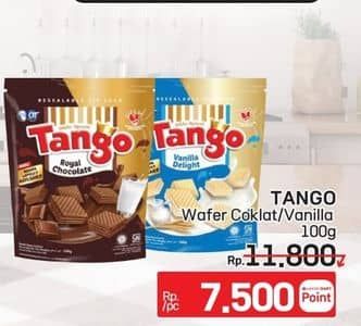 Promo Harga Tango Wafer Chocolate, Vanilla Milk 115 gr - LotteMart