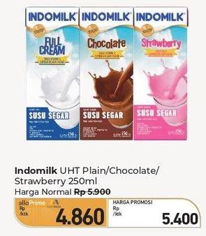 Promo Harga Indomilk Susu UHT Full Cream Plain, Stroberi, Cokelat 250 ml - Carrefour