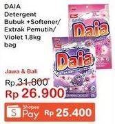 Promo Harga DAIA Deterjen Bubuk + Softener Pink, + Softener Violet, Putih 1800 gr - Indomaret