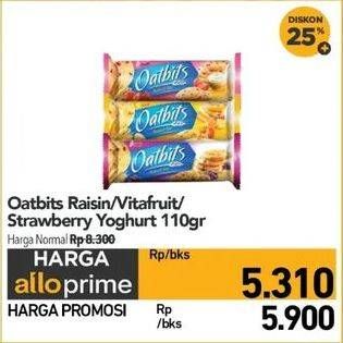 Promo Harga Oatbits Biskuit Raisin, Vitafruit, Strawberry Yoghurt 110 gr - Carrefour