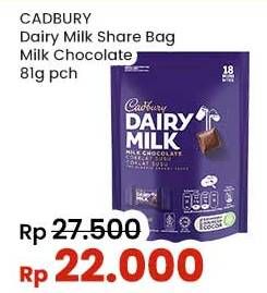 Promo Harga Cadbury Dairy Milk Share Bag 81 gr - Indomaret