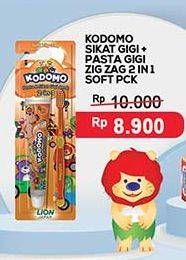 Promo Harga Kodomo Toothbrush & Toothpaste  2 in 1 Soft Zig Zag 2 pcs - Indomaret