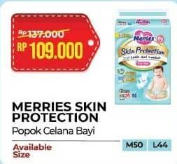 Promo Harga Merries Pants Skin Protection M50, L44 44 pcs - Alfamart