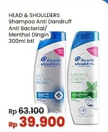 Promo Harga Head & Shoulders Shampoo Clean Balanced, Cool Menthol 300 ml - Indomaret