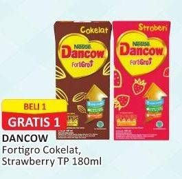 Promo Harga DANCOW Fortigro UHT Cokelat, Stroberi 180 ml - Alfamart