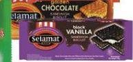 Promo Harga SELAMAT Sandwich Biscuits Black Vanilla, Golden Chocolate 102 gr - Carrefour