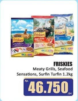 Promo Harga FRISKIES Makanan Kucing Meaty Grills, Dry Seafood Sensations, Surfin Trufin 1200 gr - Hari Hari