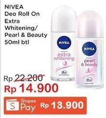 Promo Harga NIVEA Deo Roll On Extra Whitening, Pearl Beauty 50 ml - Indomaret
