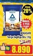 Promo Harga Bogasari Tepung Terigu Segitiga Biru 1000 gr - Hypermart