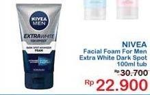 Promo Harga NIVEA MEN Facial Foam White Darkspot 100 ml - Indomaret
