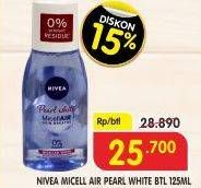Promo Harga NIVEA Make Up Clear Micellar Water Air Pearl White 125 ml - Superindo