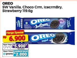 Promo Harga Oreo Biskuit Sandwich Vanilla, Chocolate, Ice Cream Blueberry, Strawberry 119 gr - Alfamart