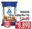 Promo Harga Bogasari Tepung Terigu Segitiga Biru 1000 gr - Hypermart