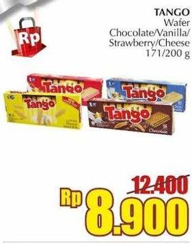 Promo Harga TANGO Wafer Chocolate, Vanilla Milk, Strawberry, Cheese 176 gr - Giant